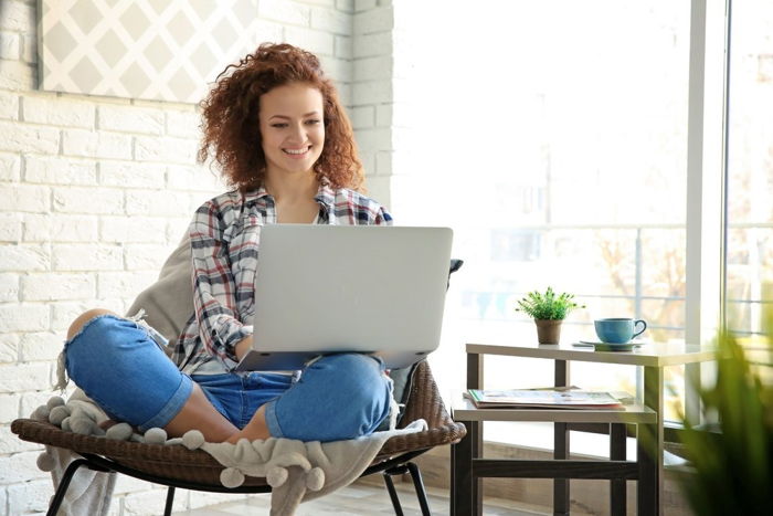 Na jakie kwestie zwrócić uwagę, kupując laptop do użytku domowego?